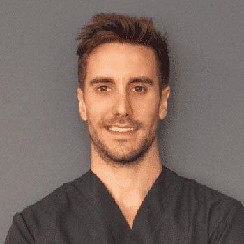 Dentista Francisco Carroquino